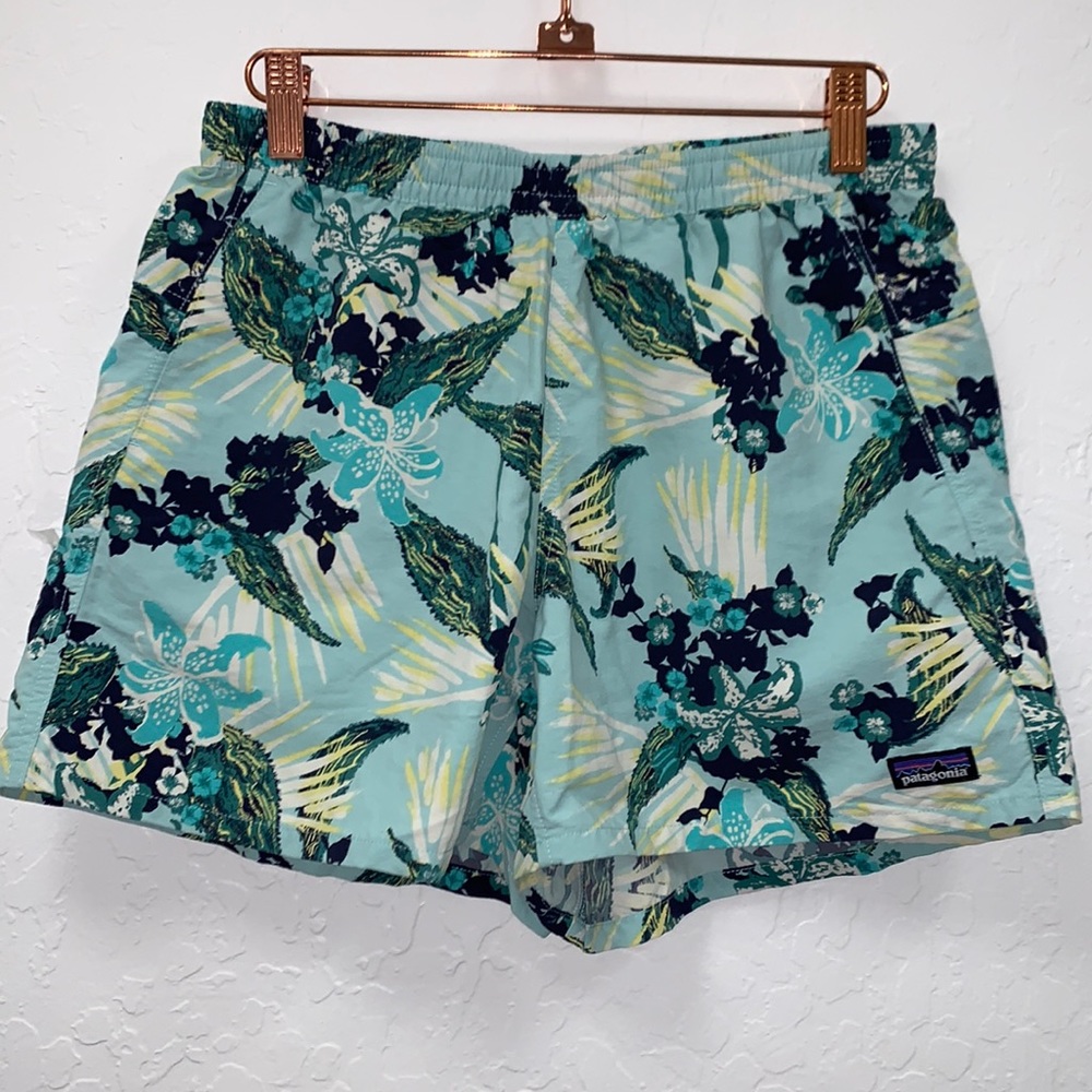 PatagoniaWomen's Baggies Tropical Print Shorts Size Small